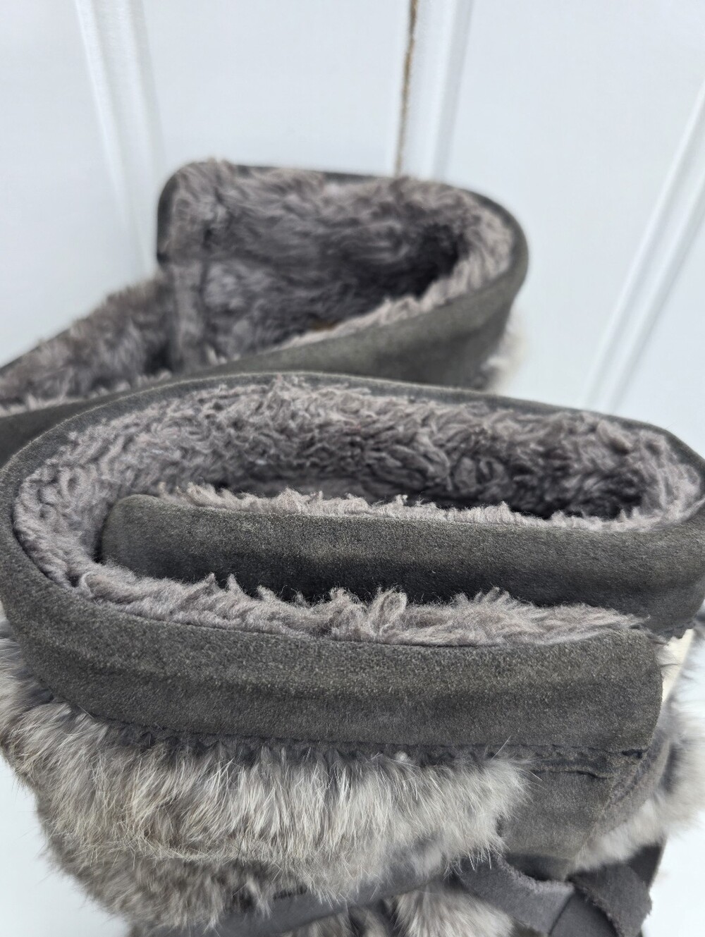 Manitobah Mukluks Tall Wrap Winter Snow Boots Charcoal Grey Rabbit Fur Size W6 - Picture 11 of 16